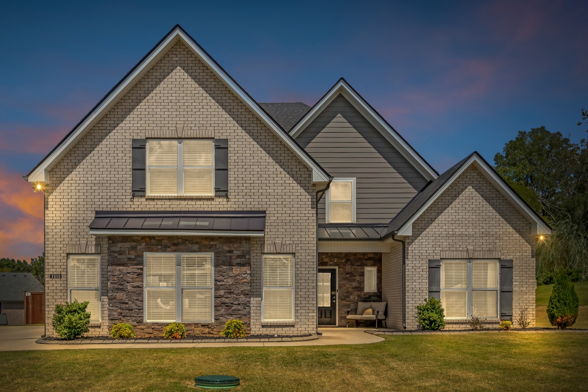 1212 Cascadeway Drive