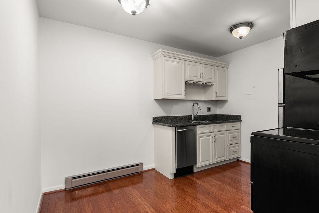3600 Hillsboro Pike H11