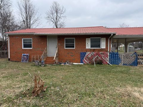 320 Floyd St Decherd TN 37324