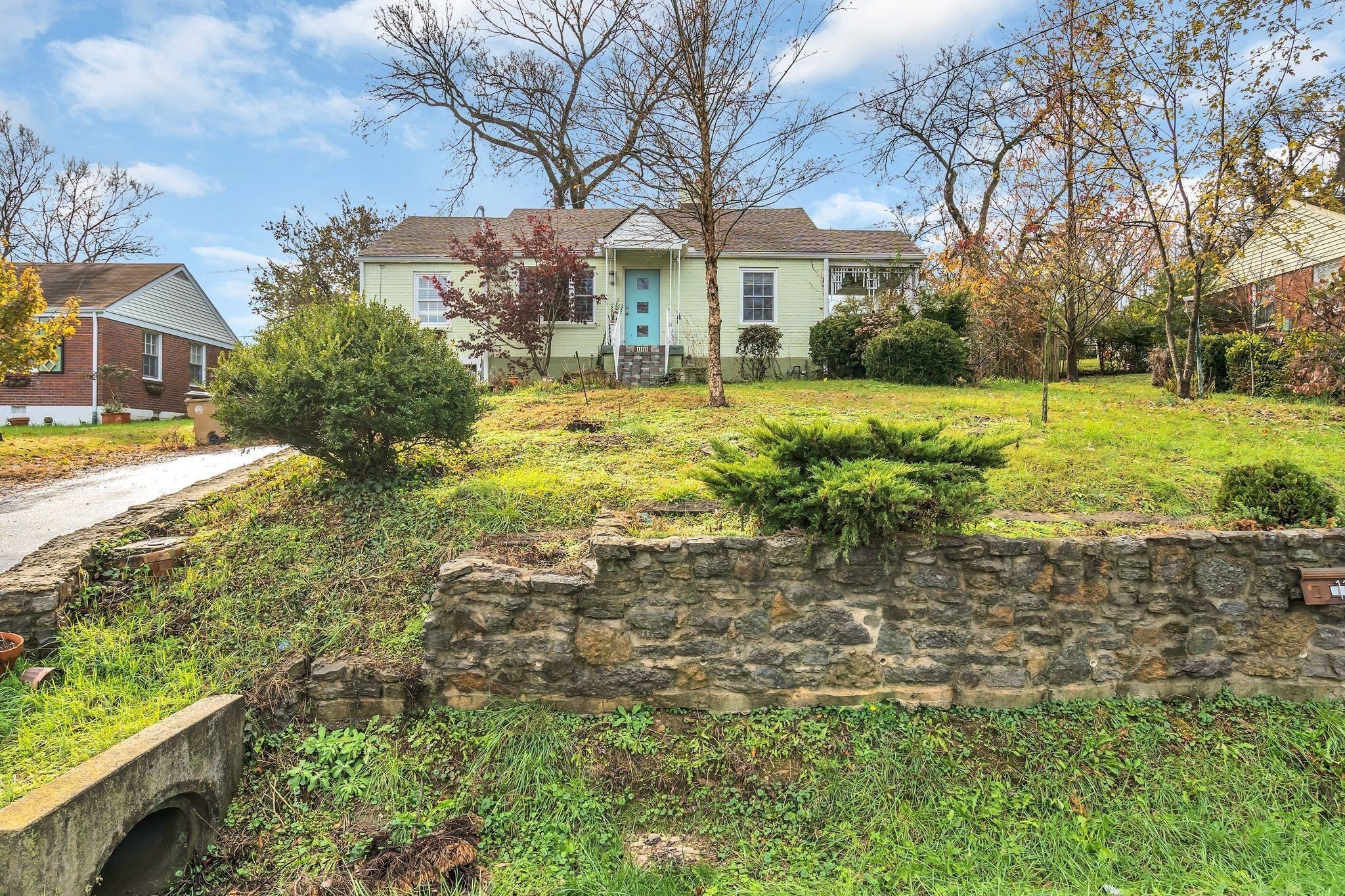 118 East Due West Avenue