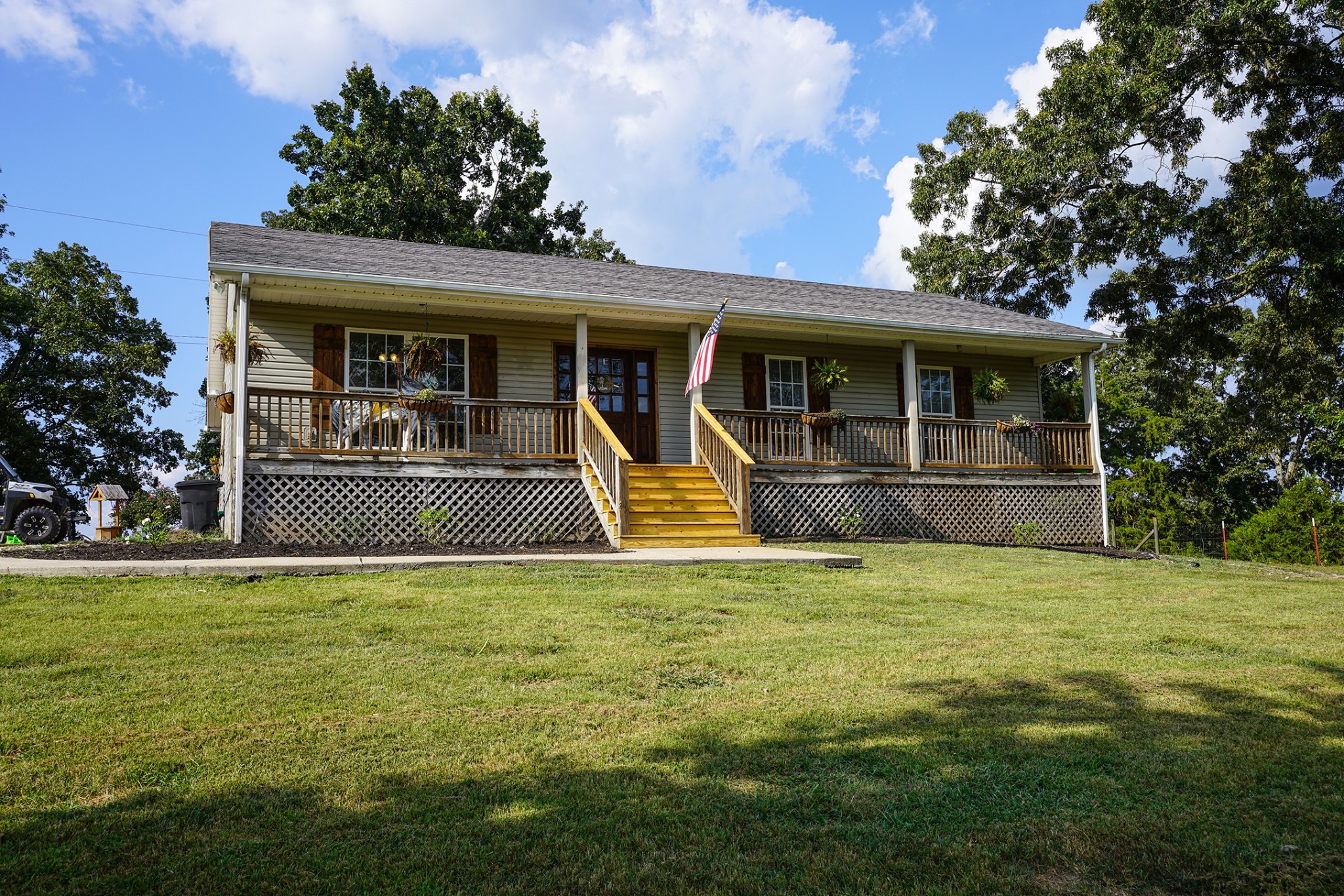 485 Thompson Rd