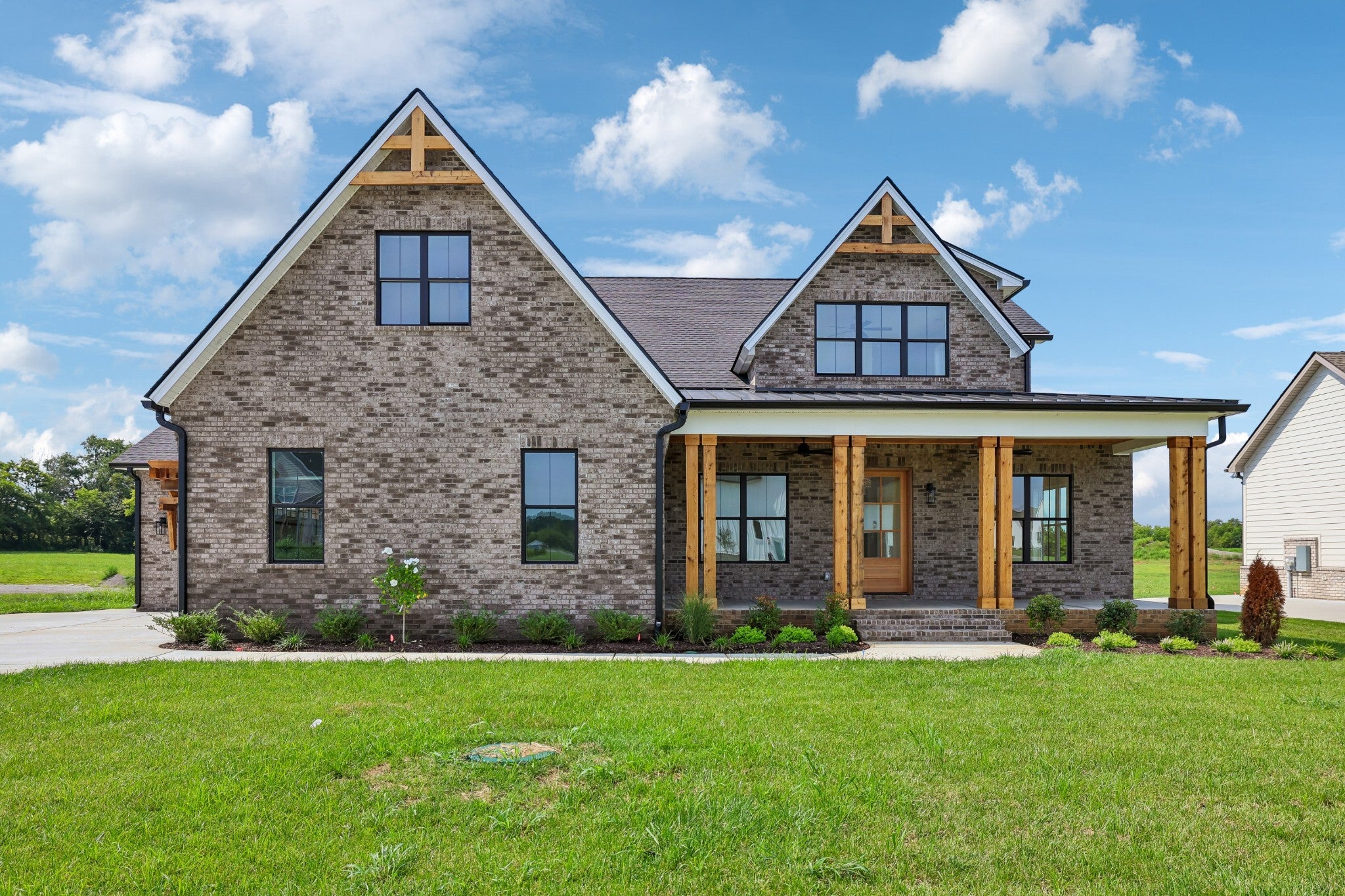 1904 Martha Washington Way
