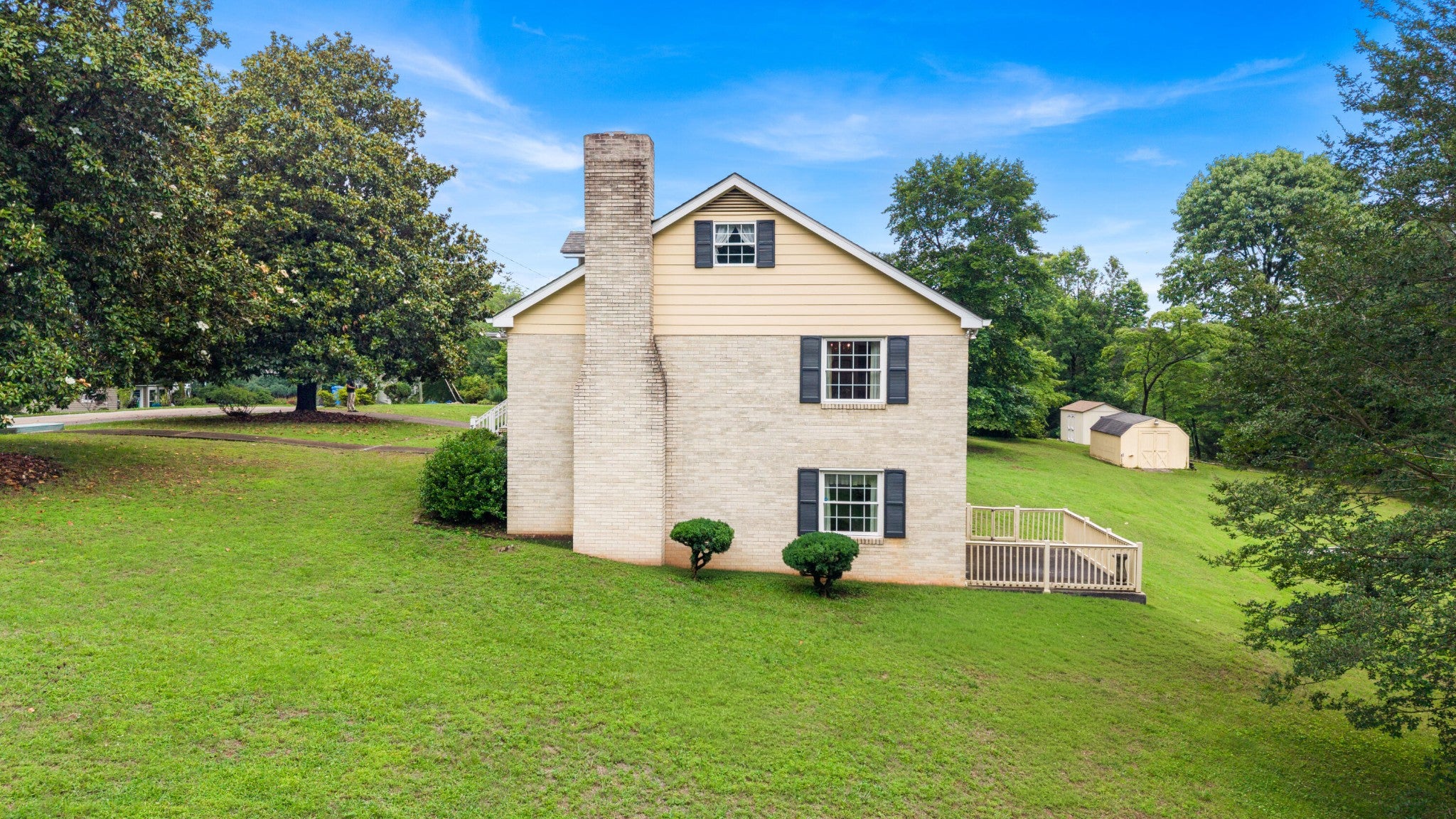 5956 Crestview Drive