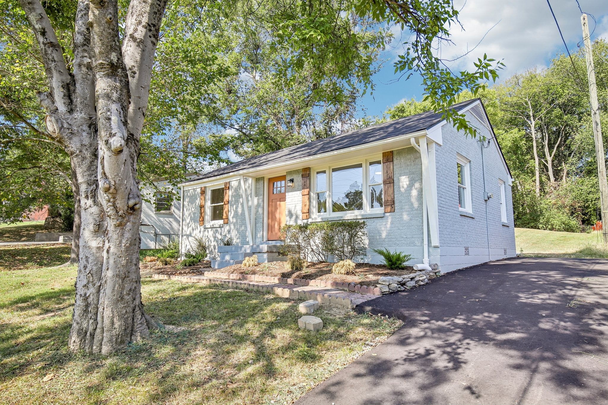 3140 Crosswood Dr