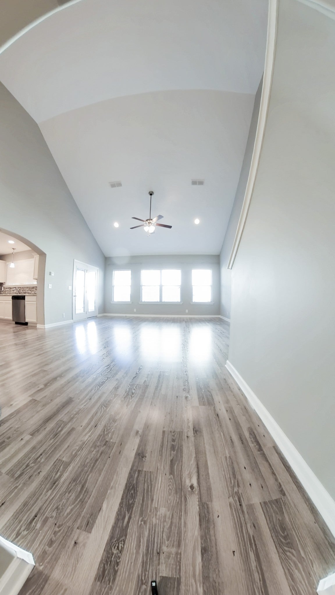 4420 Sunday Silence Way