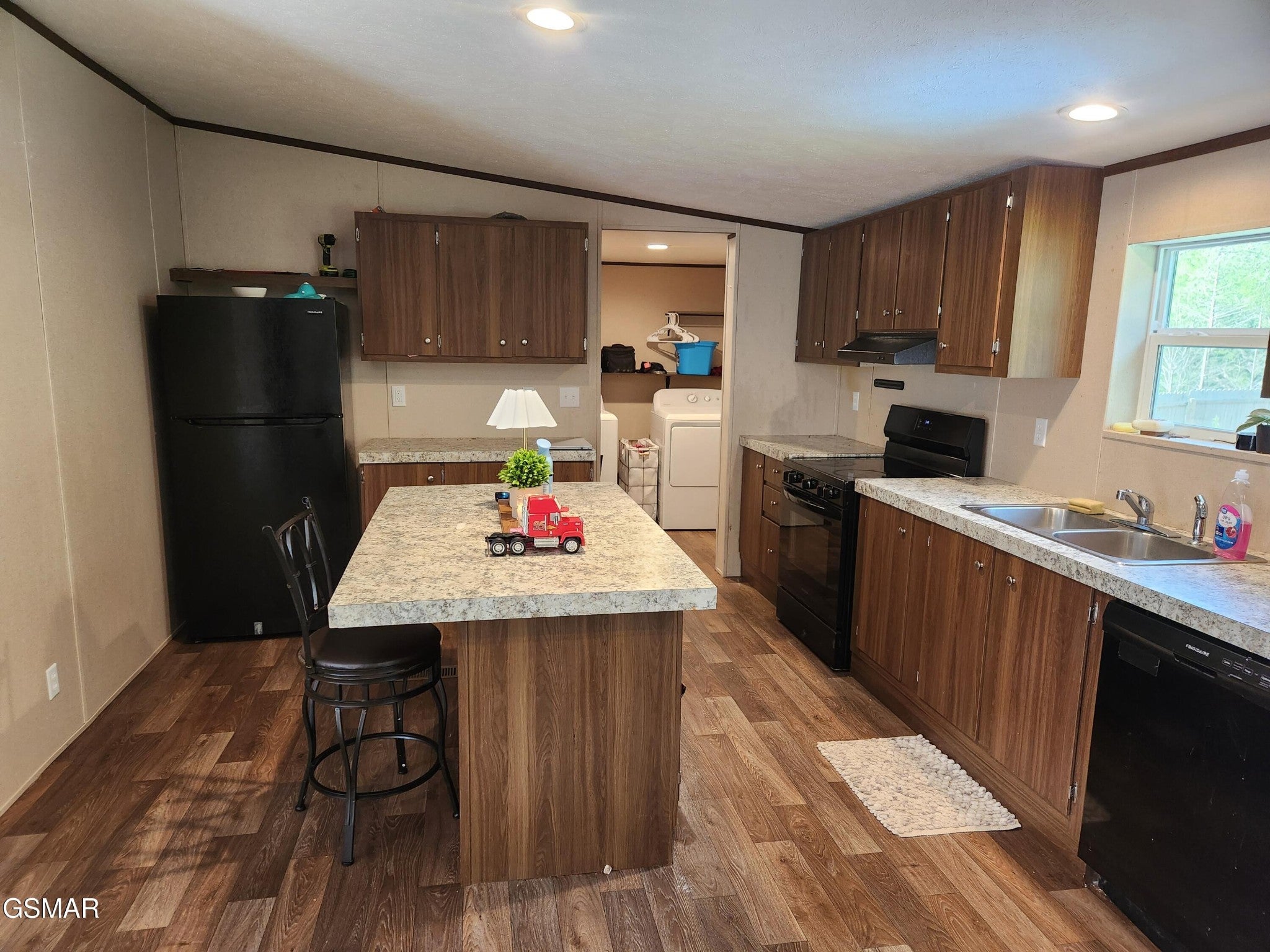 4111 Willow Court