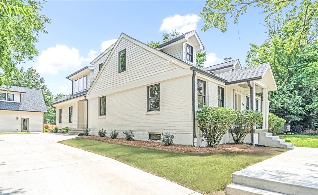 1516 Forest Ave