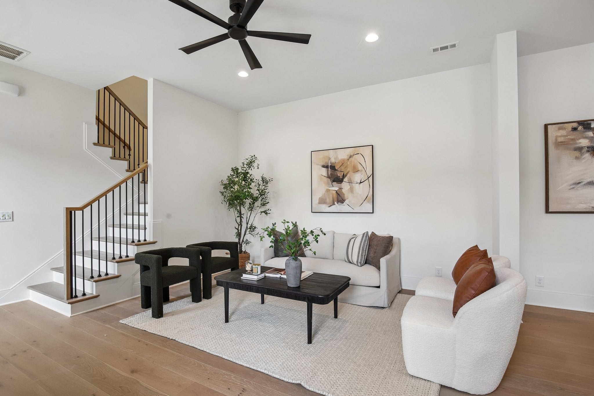 2013 Sultana Ave A