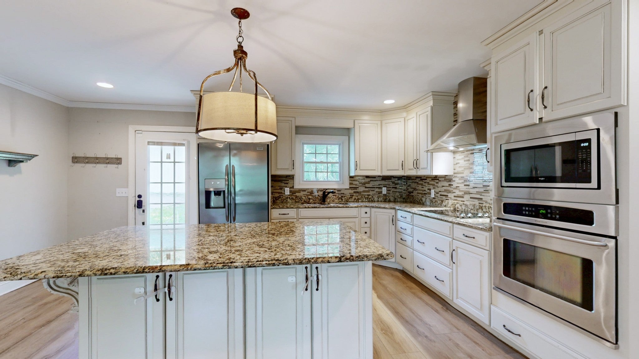 405 Twin Cove Dr