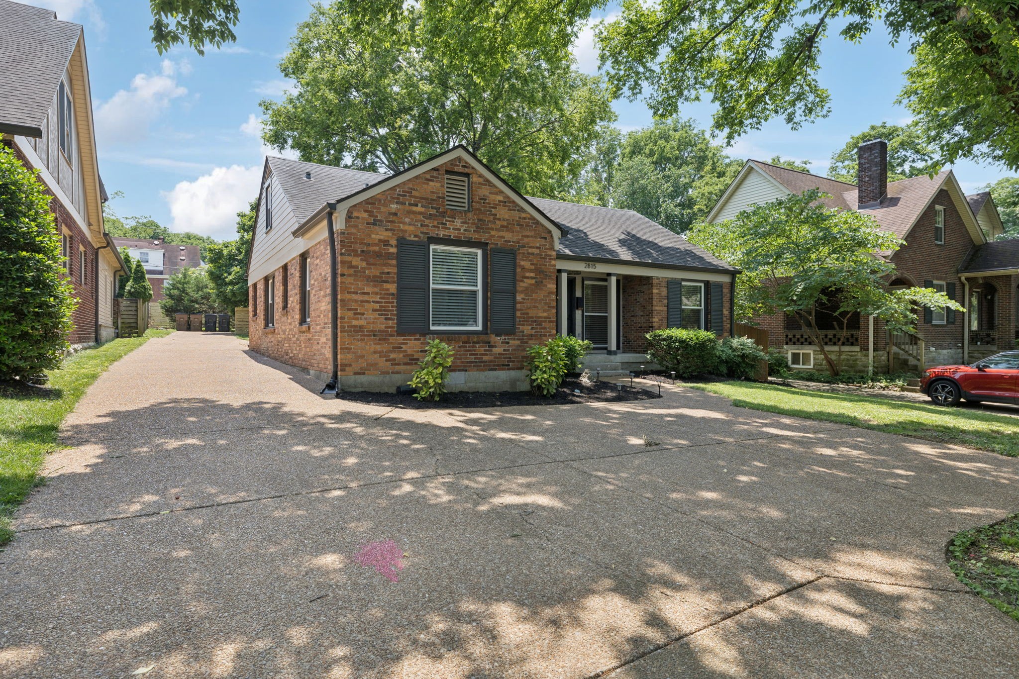 2815 Acklen