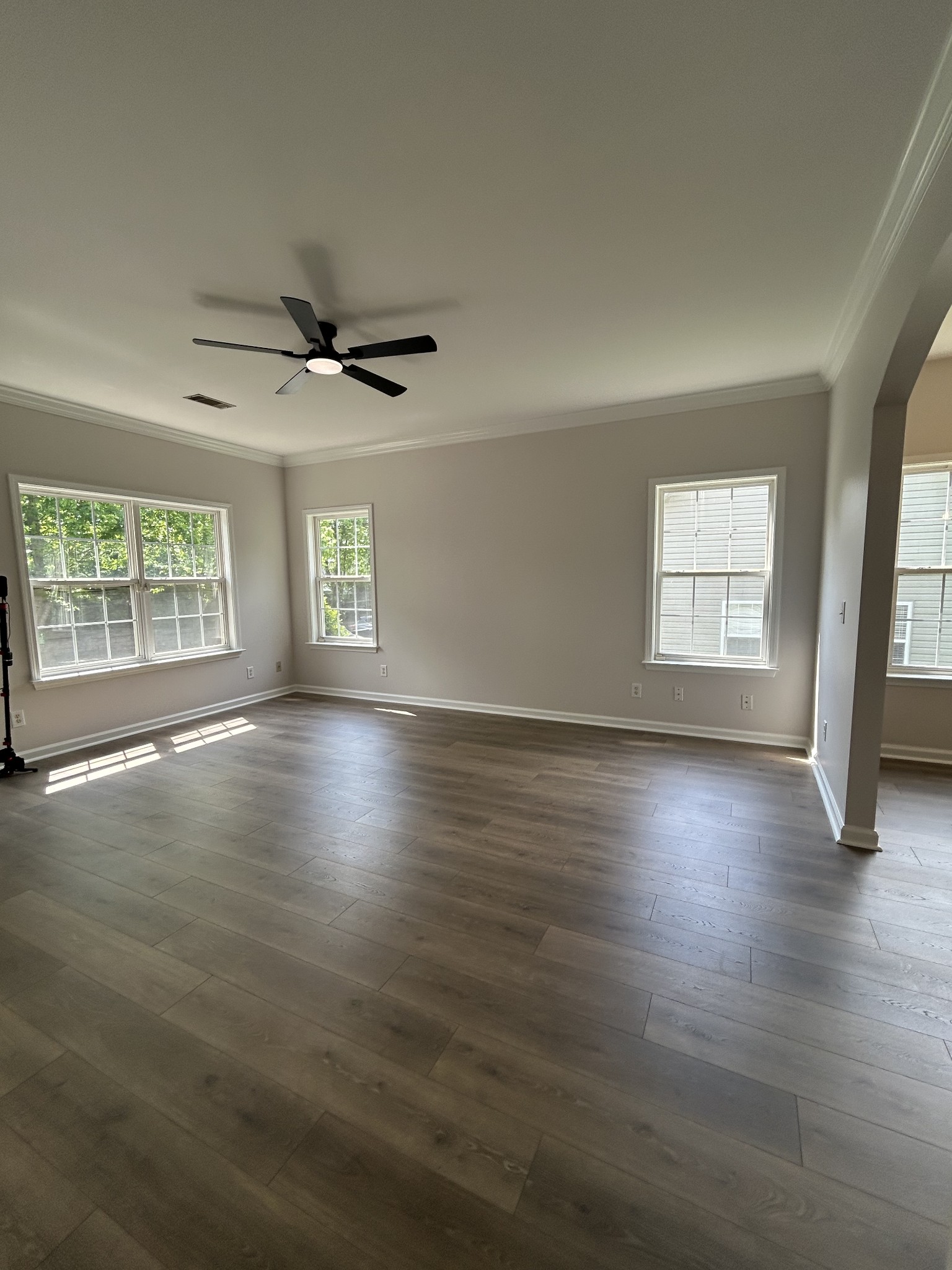 1011 Cashmere Dr