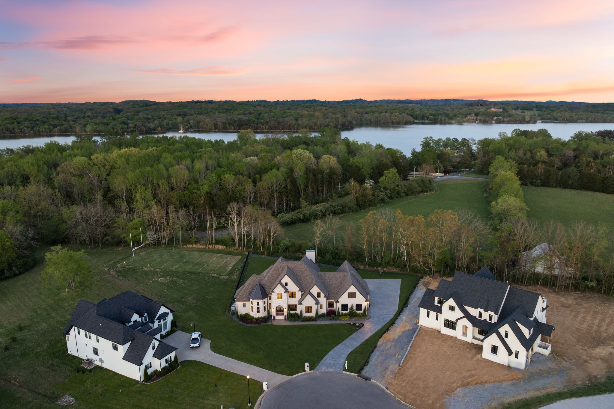 18 Heron Way