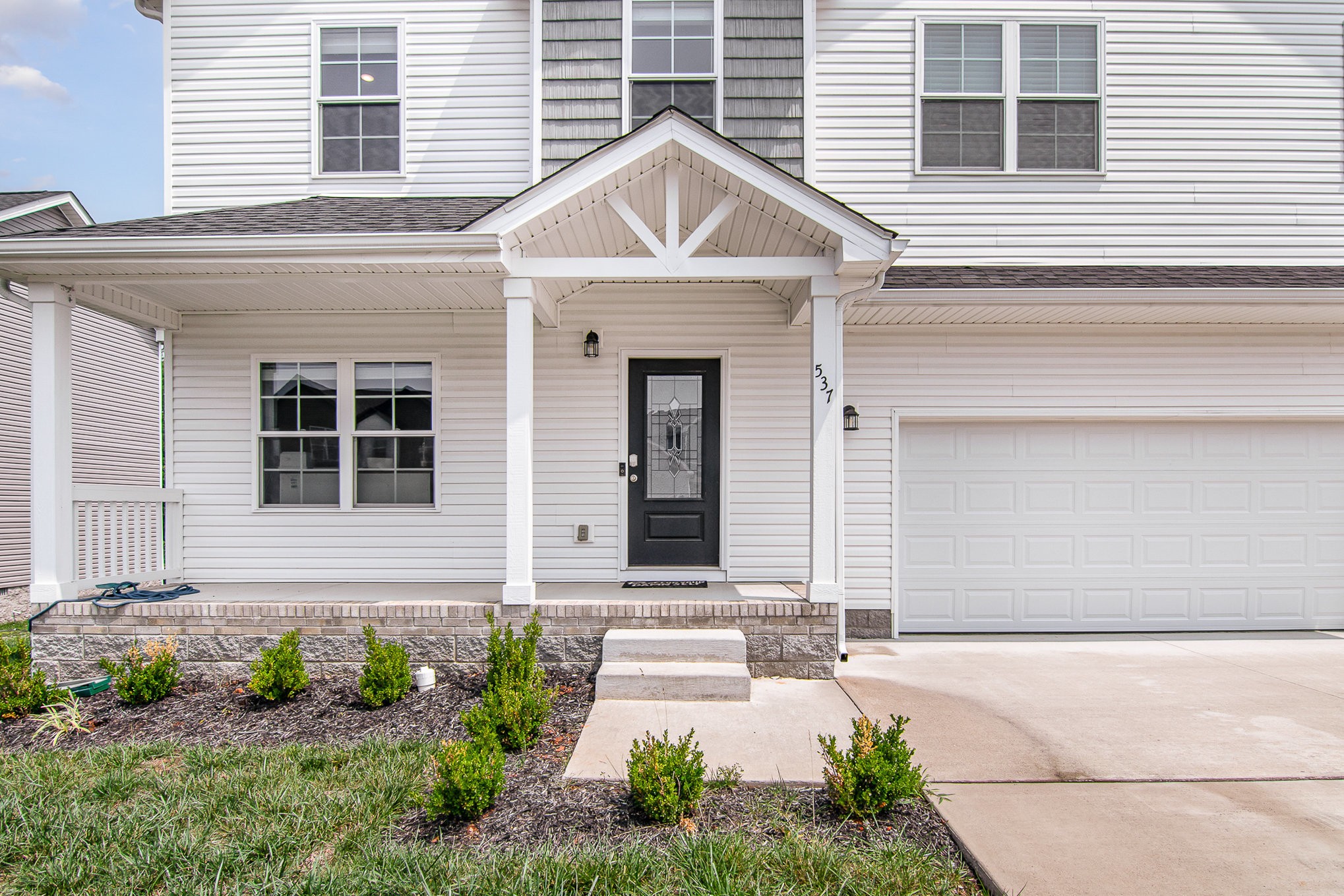 537 Bloomington Trce