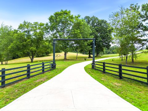 6899 Old Mill Creek Rd, Nunnelly, TN 37137 - MLS#: 2802146