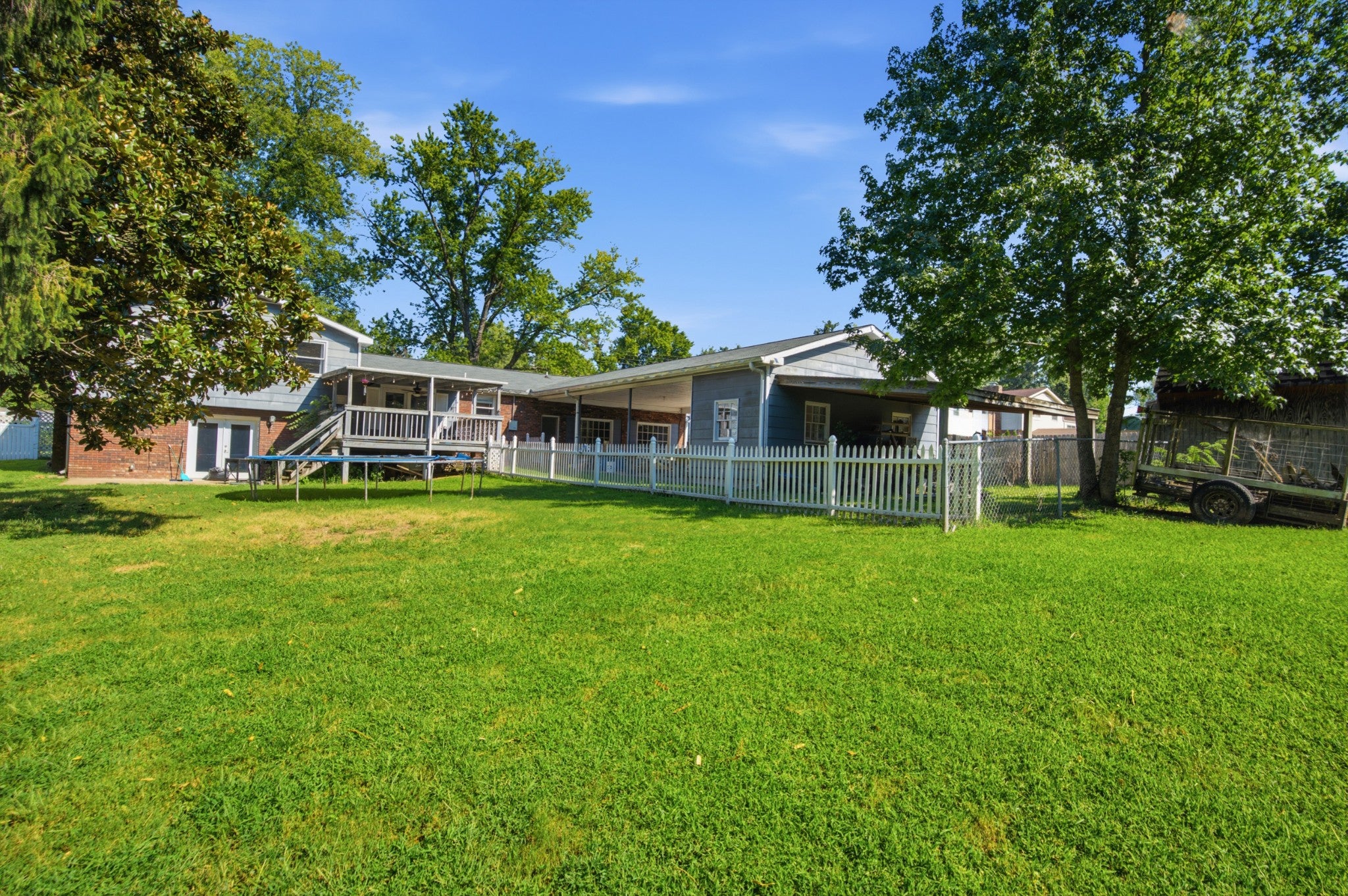 712 Valley Brook Dr