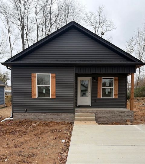 408 Church St Portland TN 37148