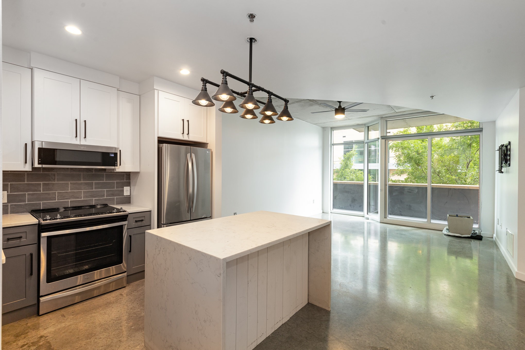 600 12th Ave S 422