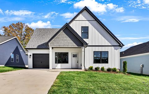 1326 Isaiah Dr Clarksville TN 37042