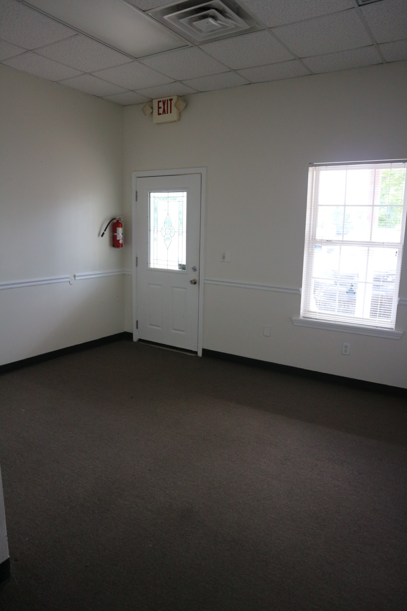 2246 Keeneland Commercial Blvd