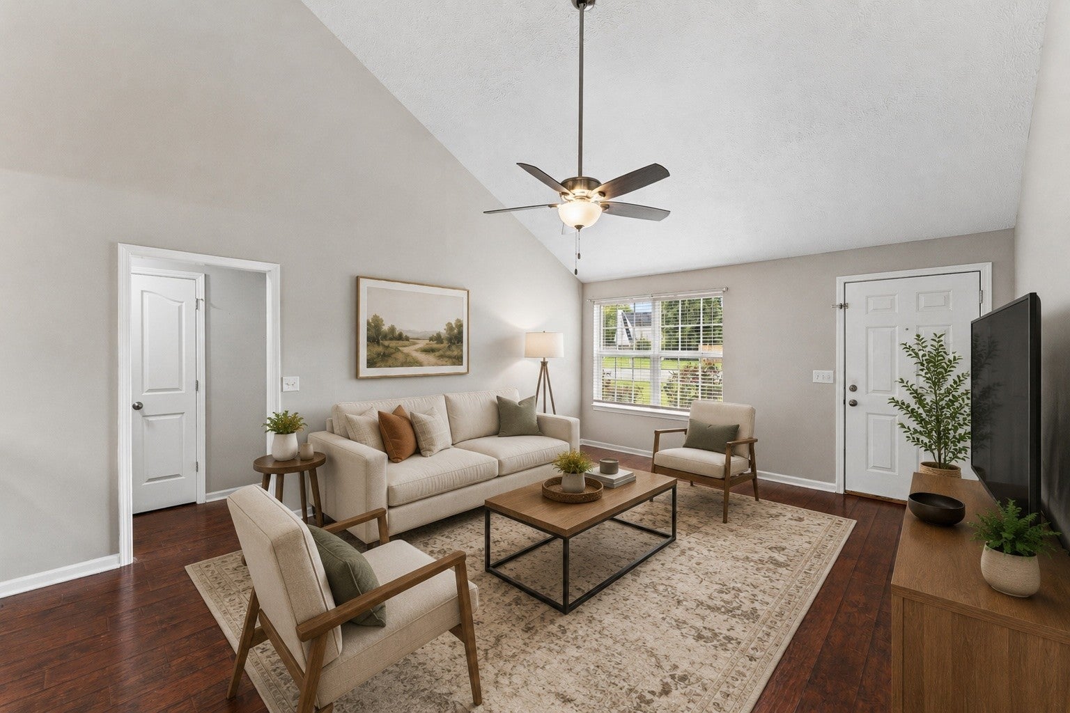 3012 Roscommon Dr