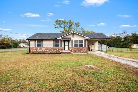 1392 Suzanne Dr Murfreesboro TN 37128