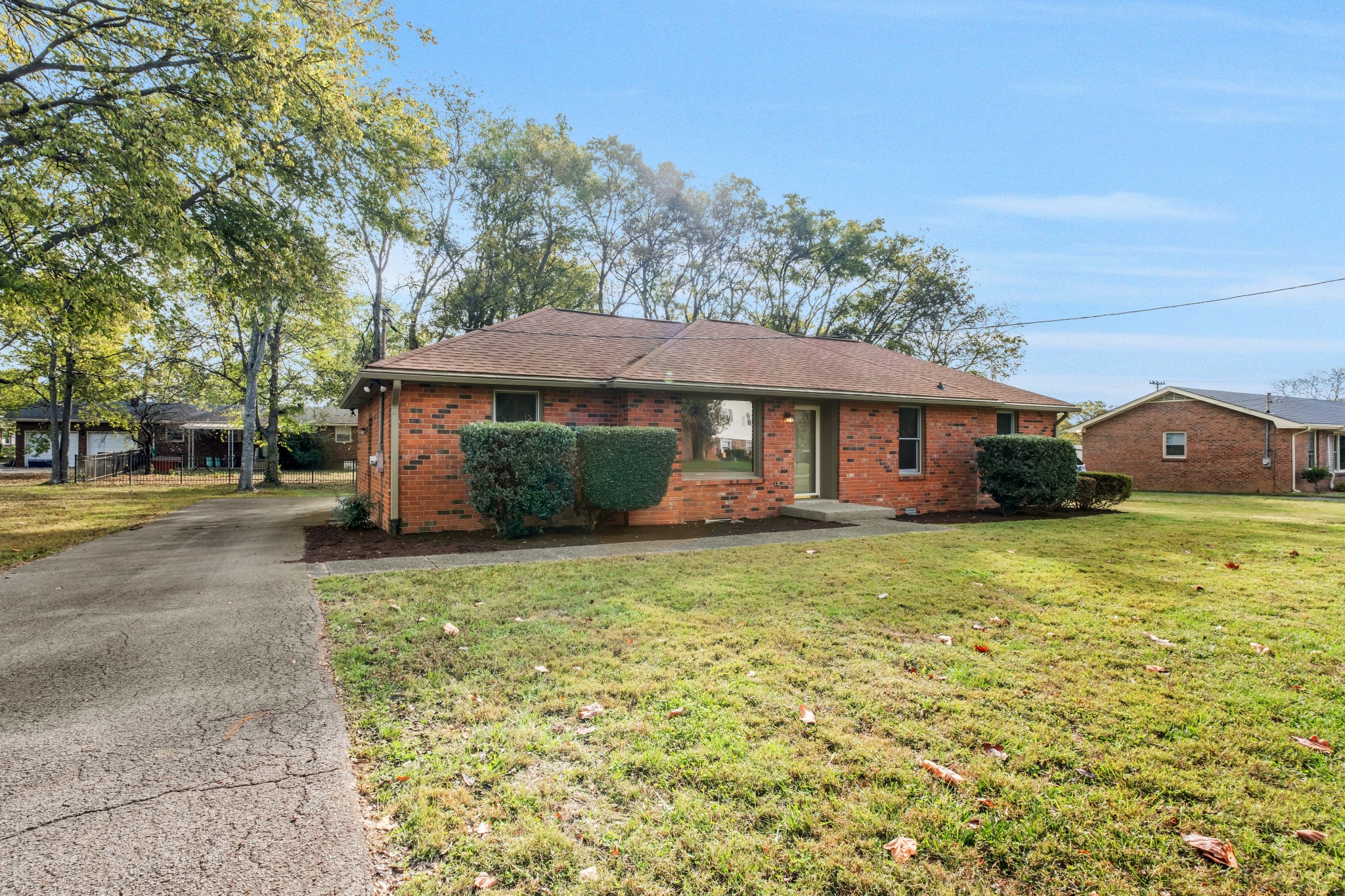 104 Iris Ct