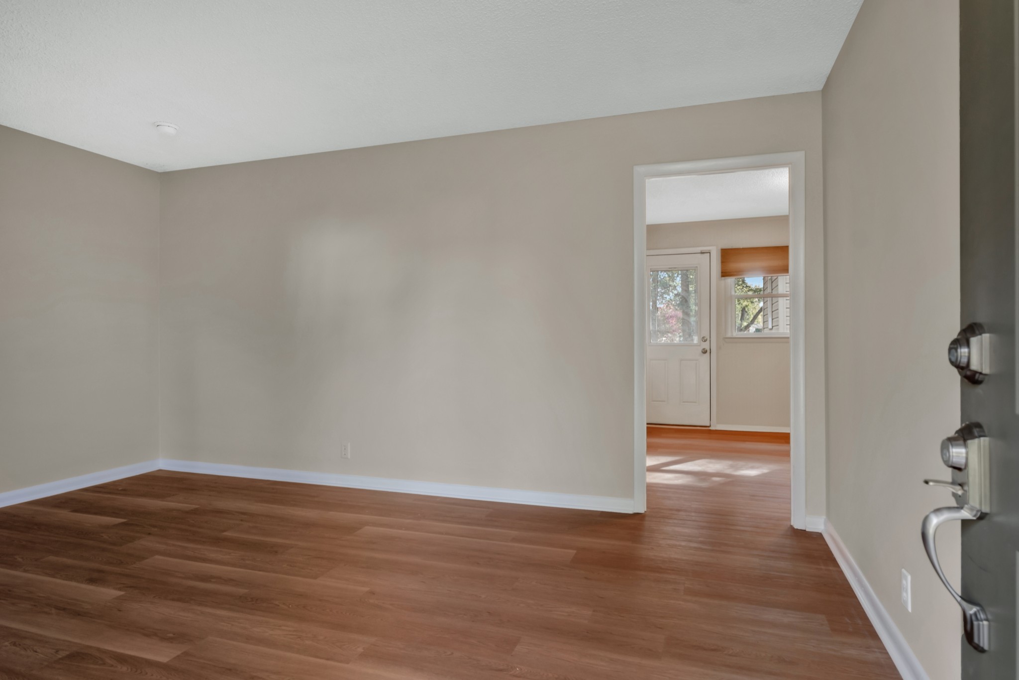 104 Iris Ct