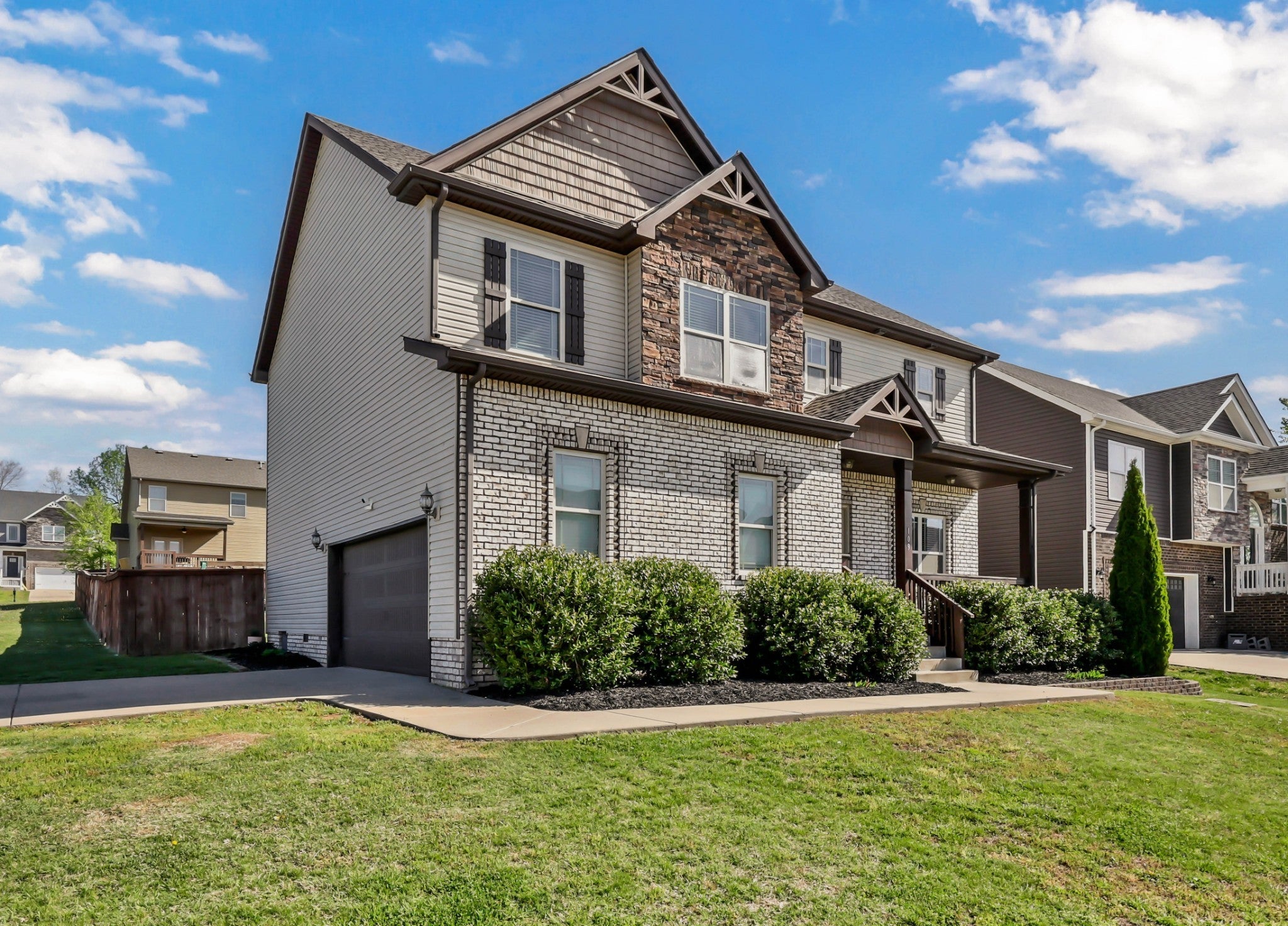 109 Easton Dr