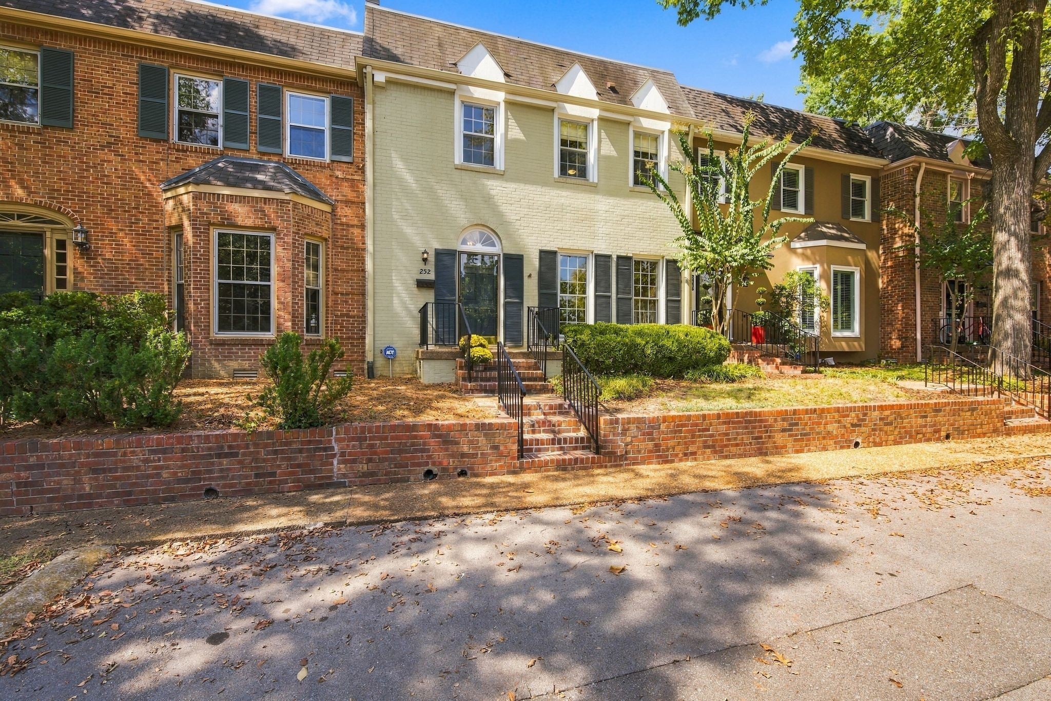4400 Belmont Park Ter 252