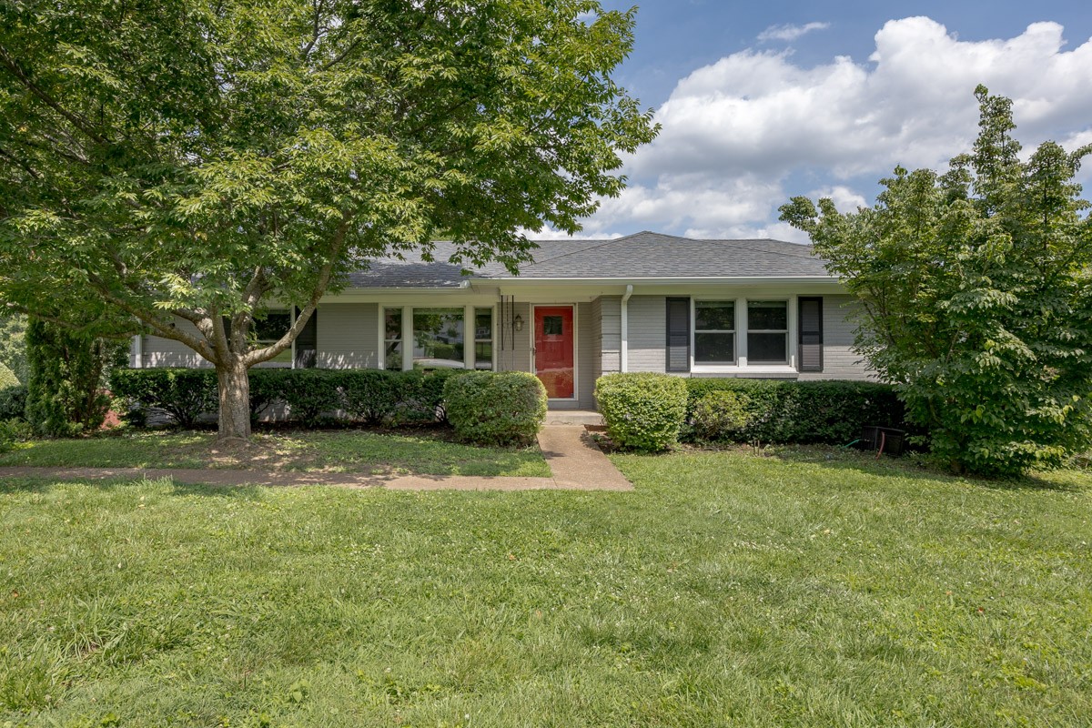 Photo 1 of 51 — 5235 Kincannon Dr, Nashville, TN 37220