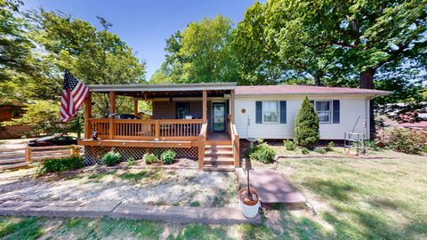 1000 Twin Oaks Dr White Bluff TN 37187