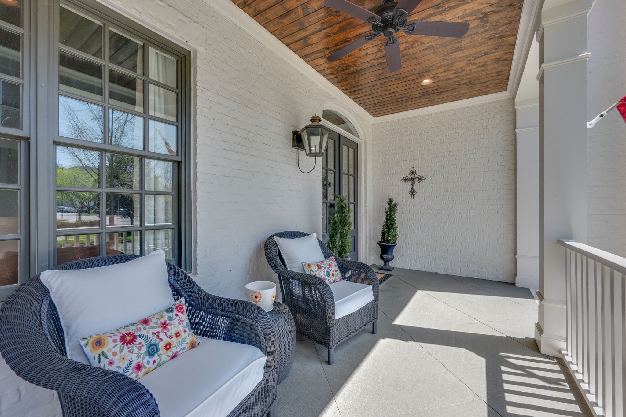 106 Glass Springs Dr