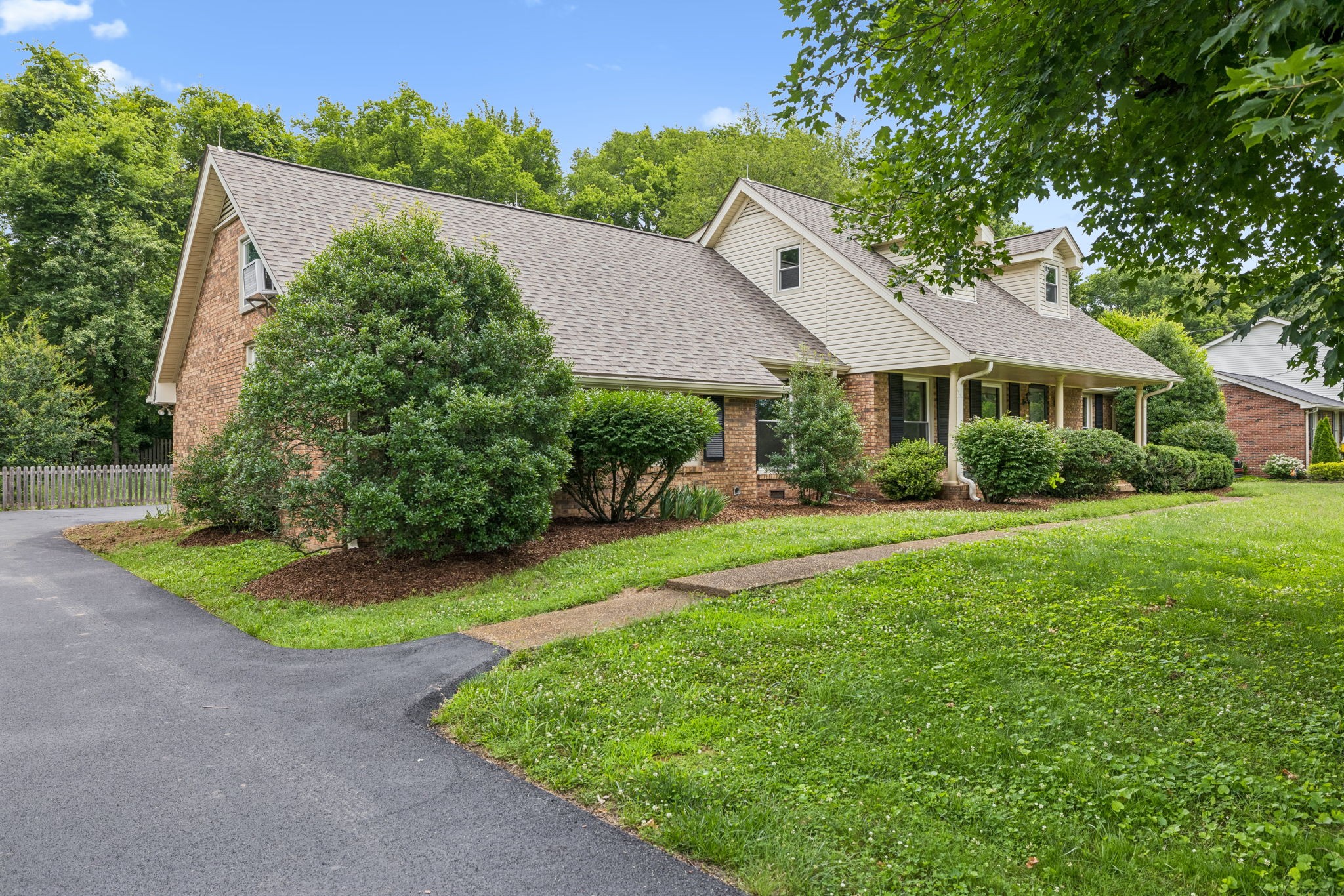 108 Poteat Pl, Franklin TN 37064 5-bed home, photo 3 of 30