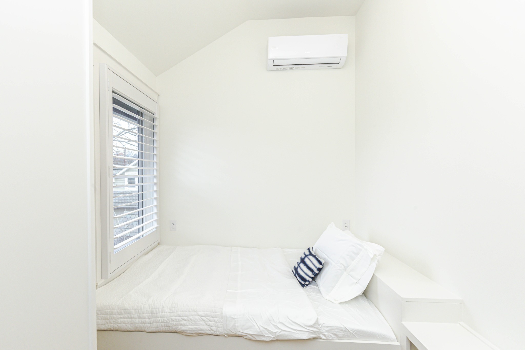 Nashville, Tennessee 37212, United States, 2 Bedrooms Bedrooms, ,1 BathroomBathrooms,Residential,Active,171024