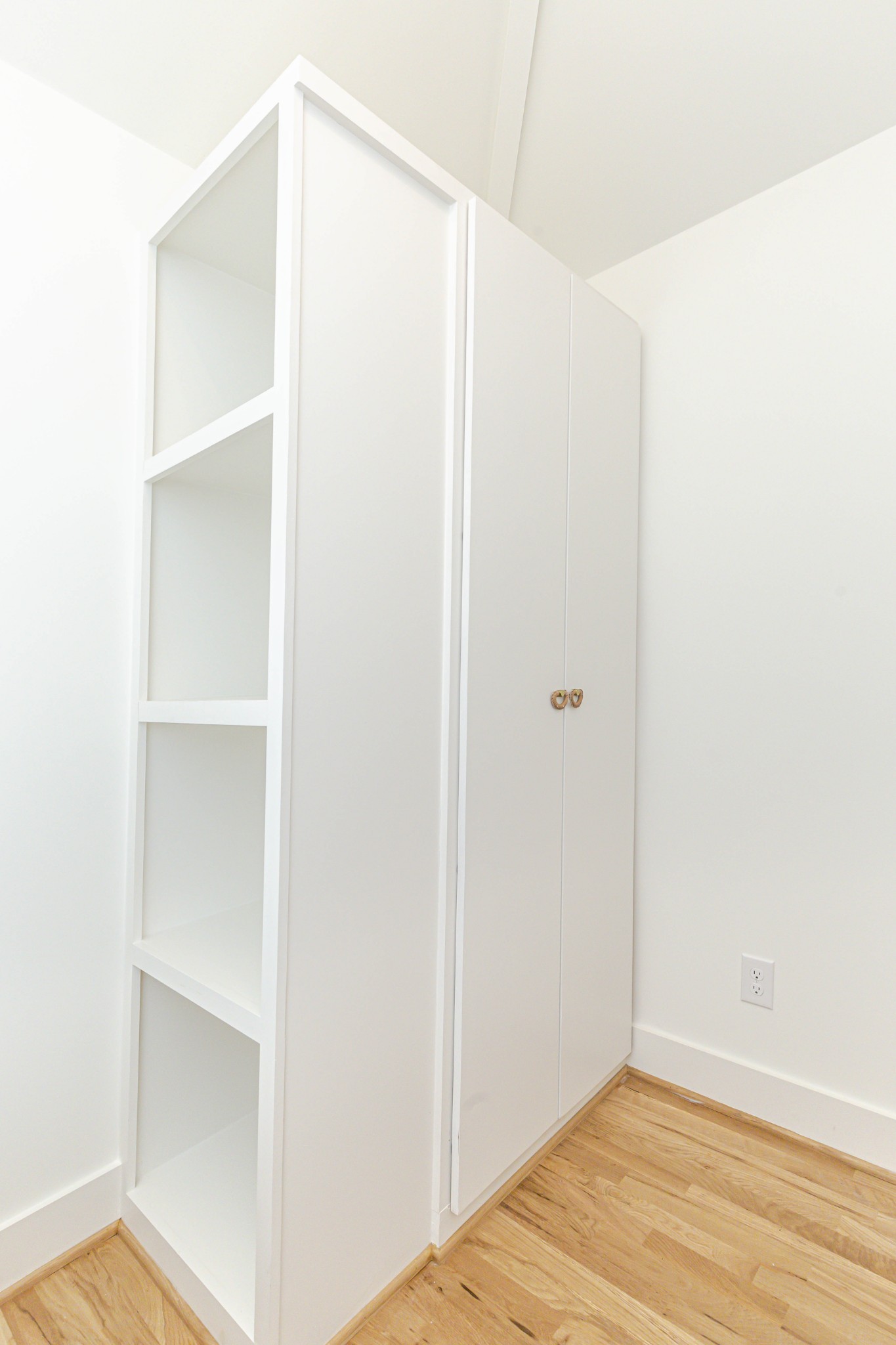 Nashville, Tennessee 37212, United States, 2 Bedrooms Bedrooms, ,1 BathroomBathrooms,Residential,Active,171024