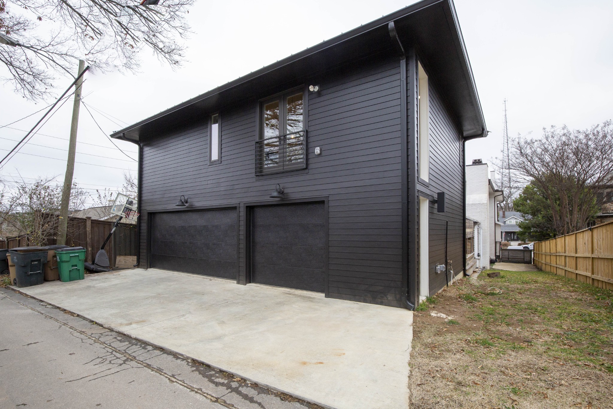 Nashville, Tennessee 37212, United States, 2 Bedrooms Bedrooms, ,1 BathroomBathrooms,Residential,Active,171024