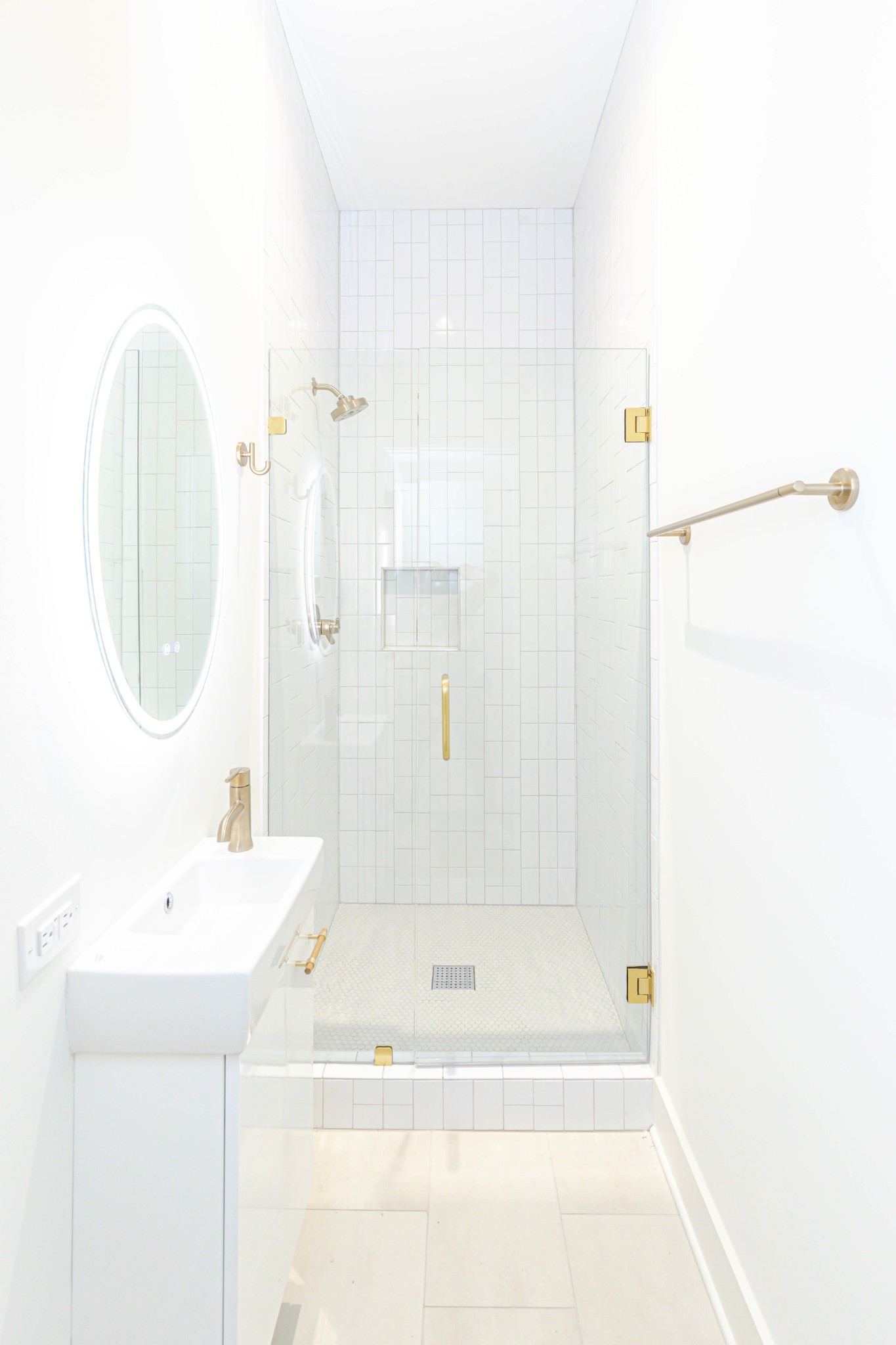 Nashville, Tennessee 37212, United States, 2 Bedrooms Bedrooms, ,1 BathroomBathrooms,Residential,Active,171024