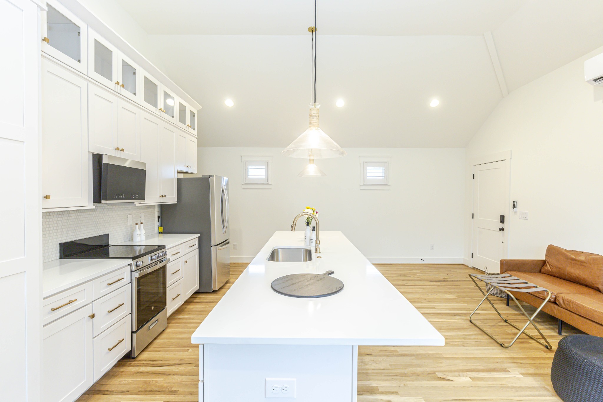 Nashville, Tennessee 37212, United States, 2 Bedrooms Bedrooms, ,1 BathroomBathrooms,Residential,Active,171024