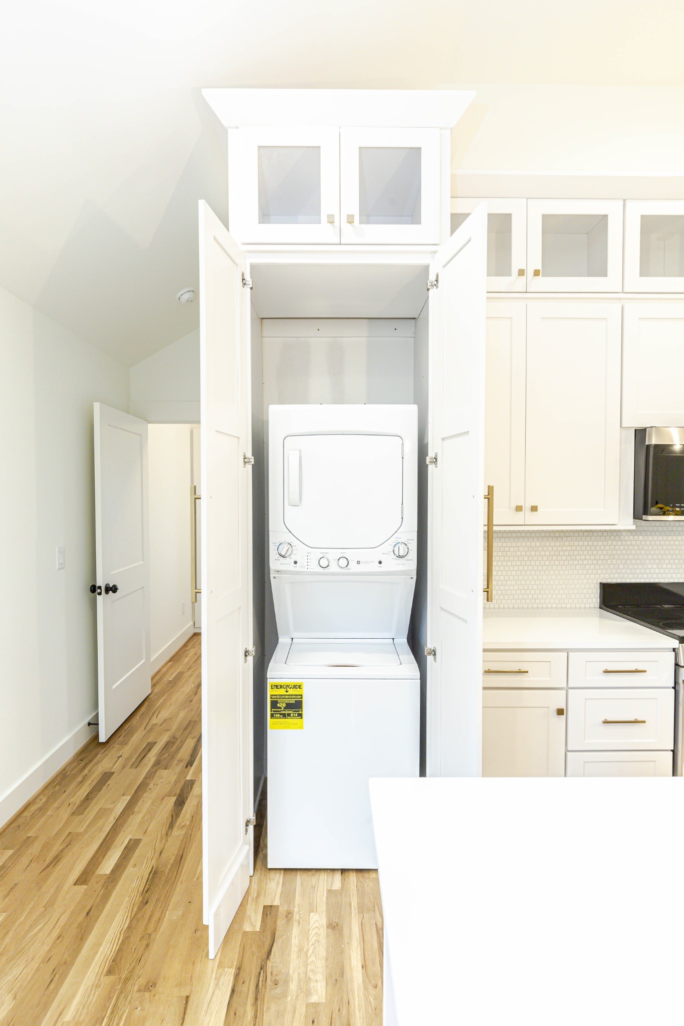 Nashville, Tennessee 37212, United States, 2 Bedrooms Bedrooms, ,1 BathroomBathrooms,Residential,Active,171024