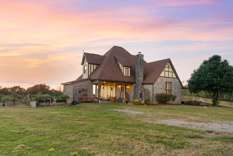 9855 Buttermilk Ridge Rd Lawrenceburg TN 38464