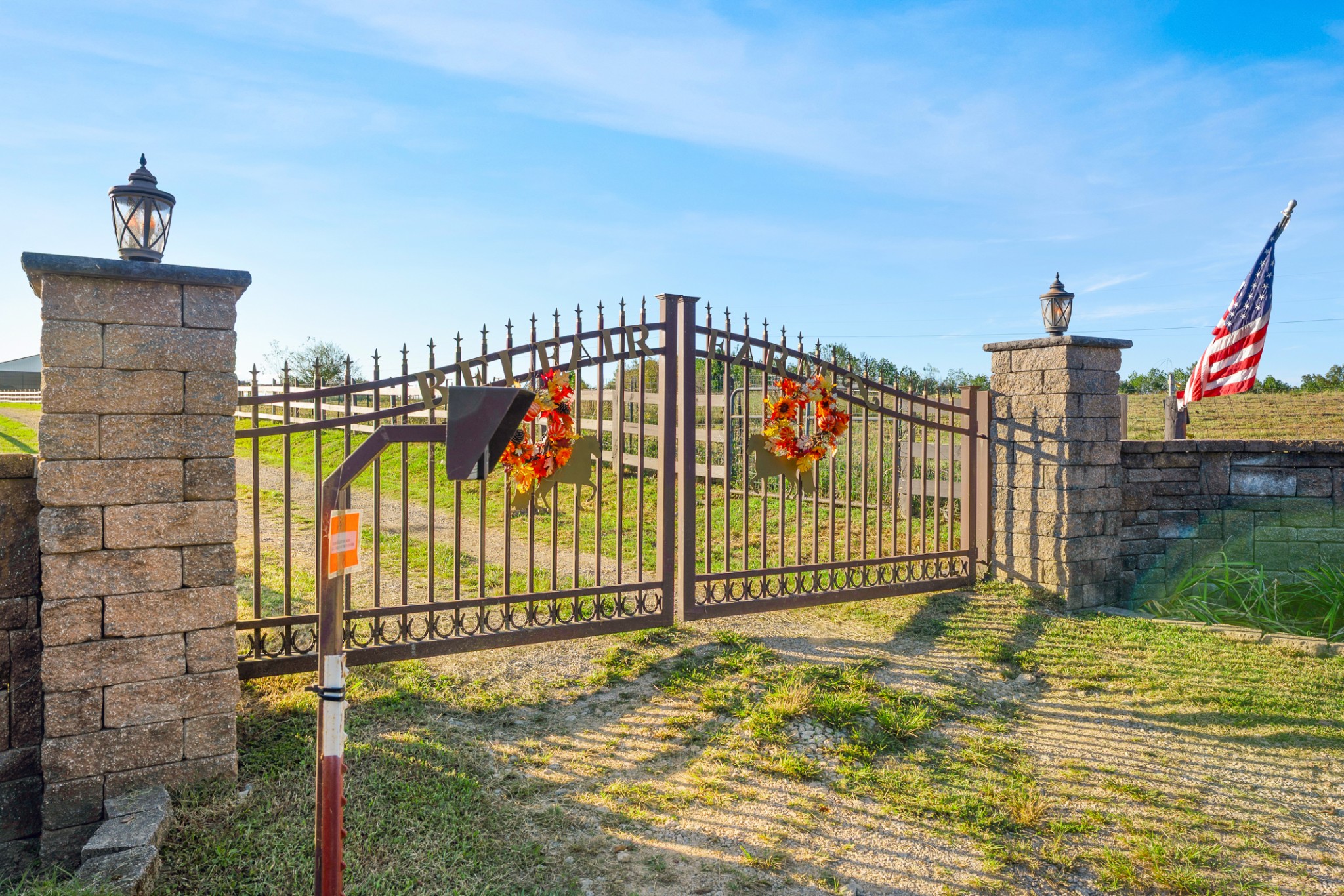 9855 Buttermilk Ridge Rd