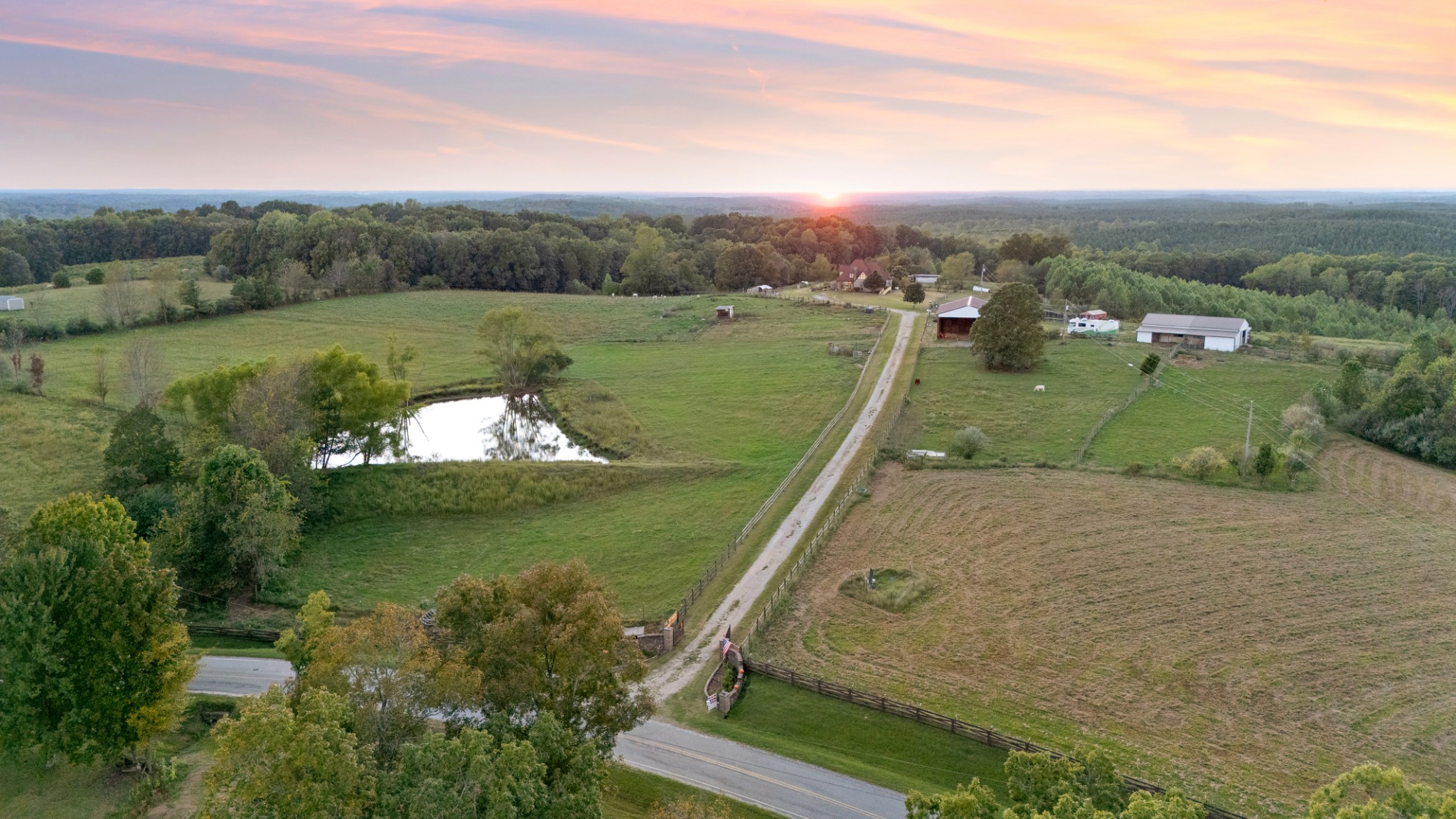 9855 Buttermilk Ridge Rd