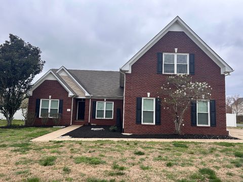 1816 Potters Ct Murfreesboro TN 37128