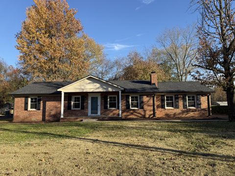 616 Foxfire Ct Murfreesboro TN 37129