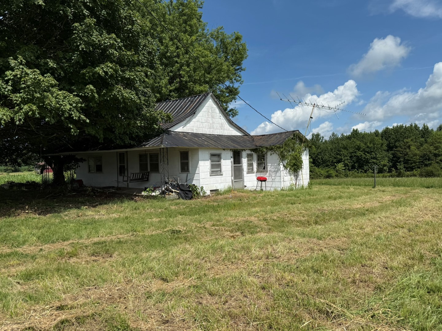 672 Blanton School Rd