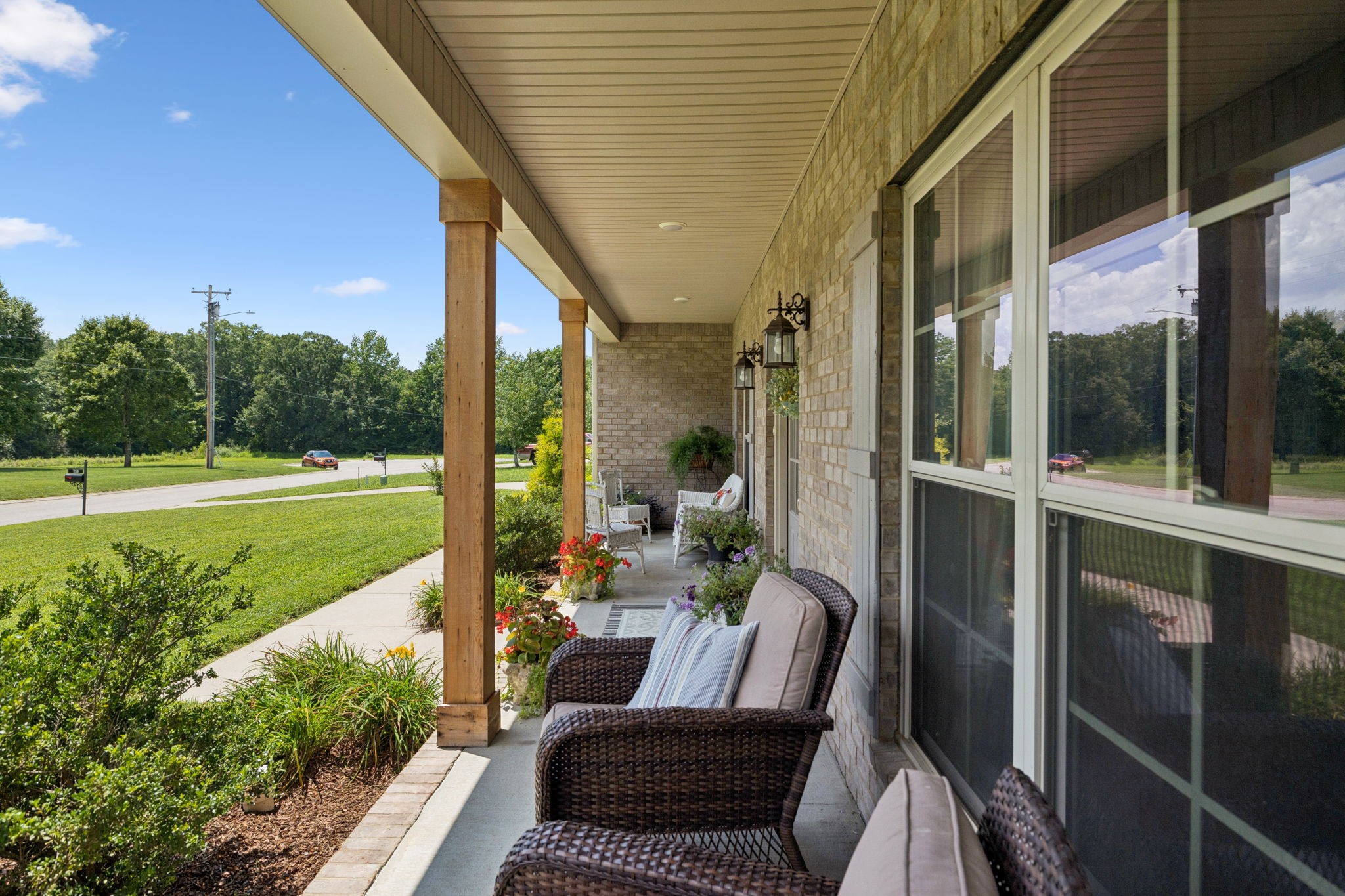 718 Lexington Cir