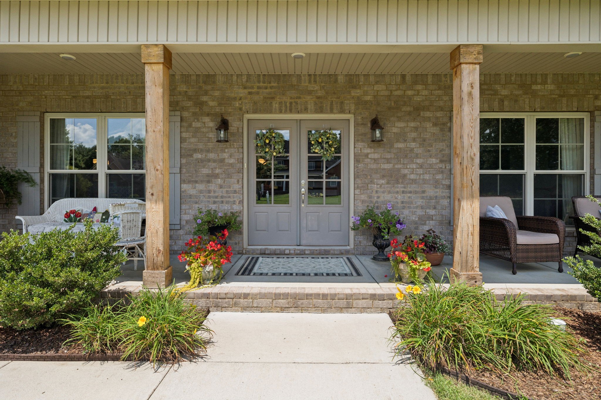 718 Lexington Cir