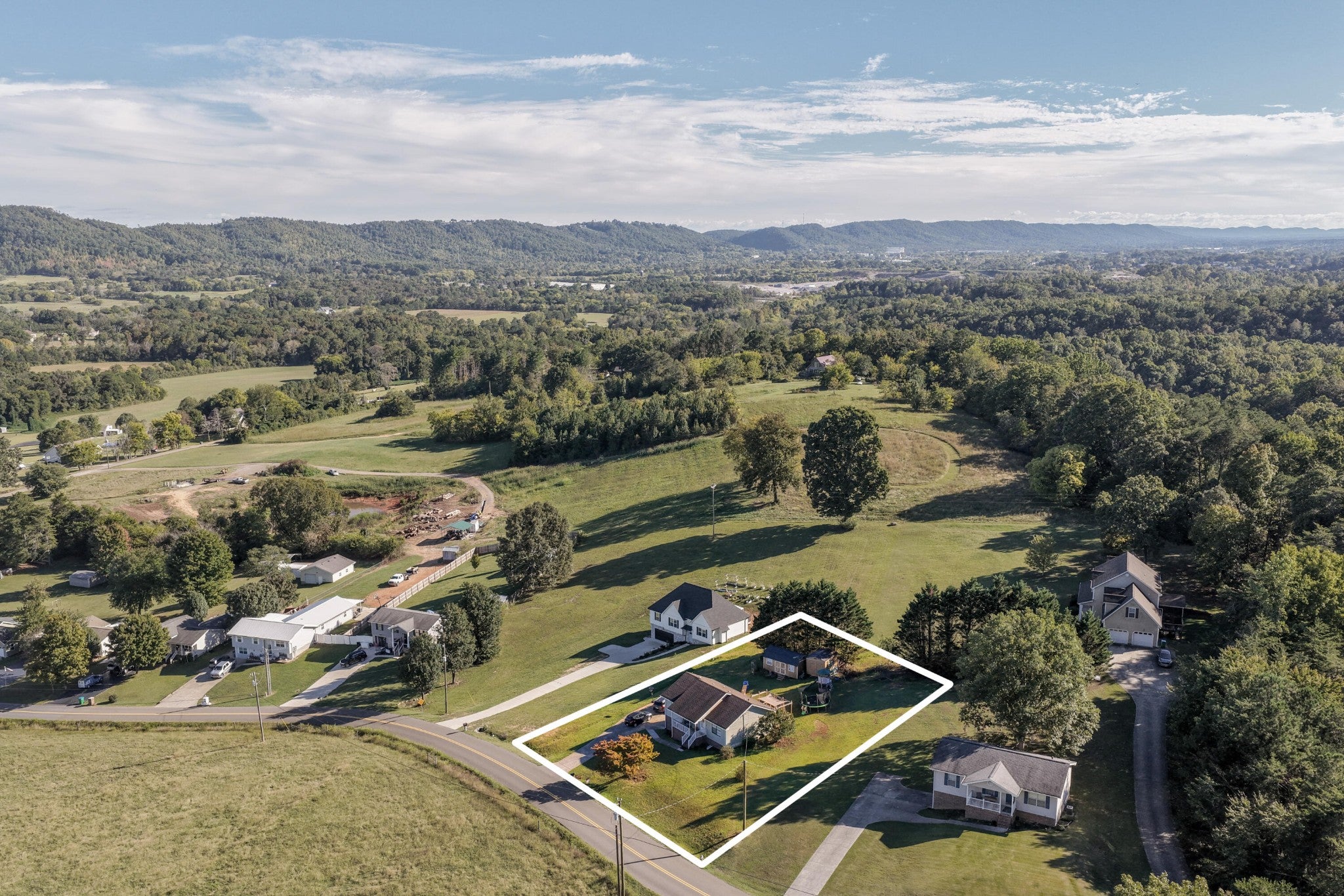 2077 Saunders Road