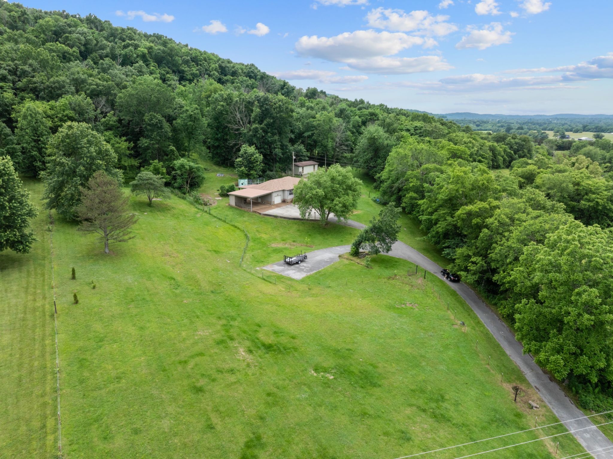 97 Whitefield Ln