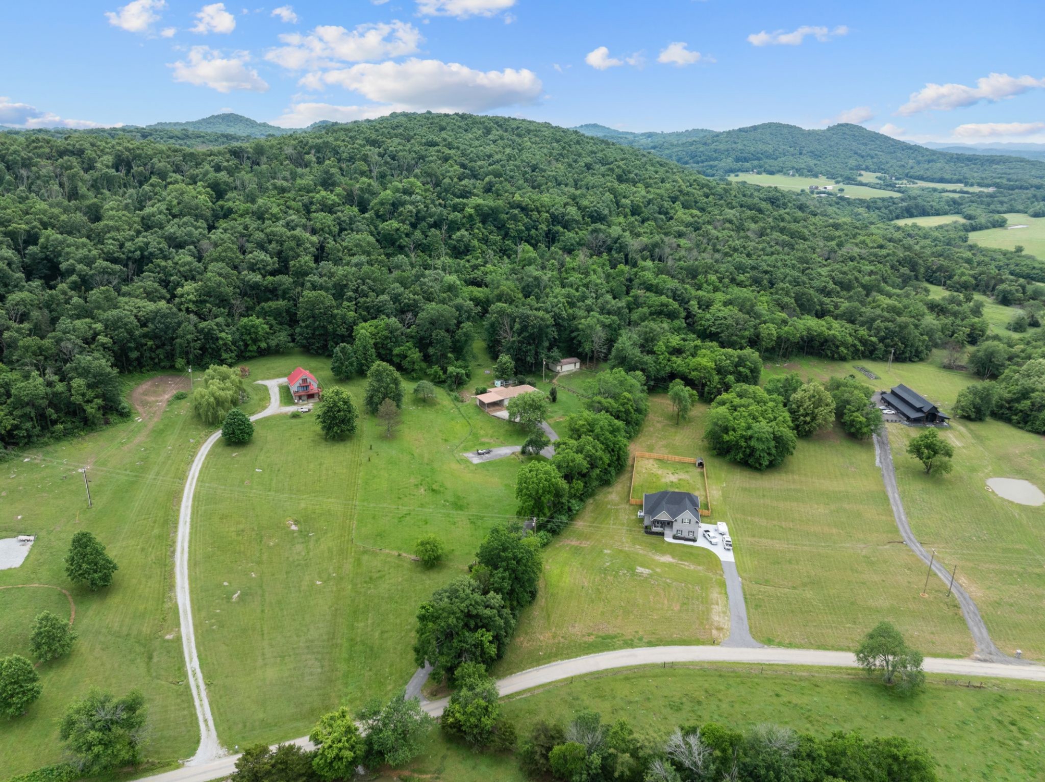 97 Whitefield Ln